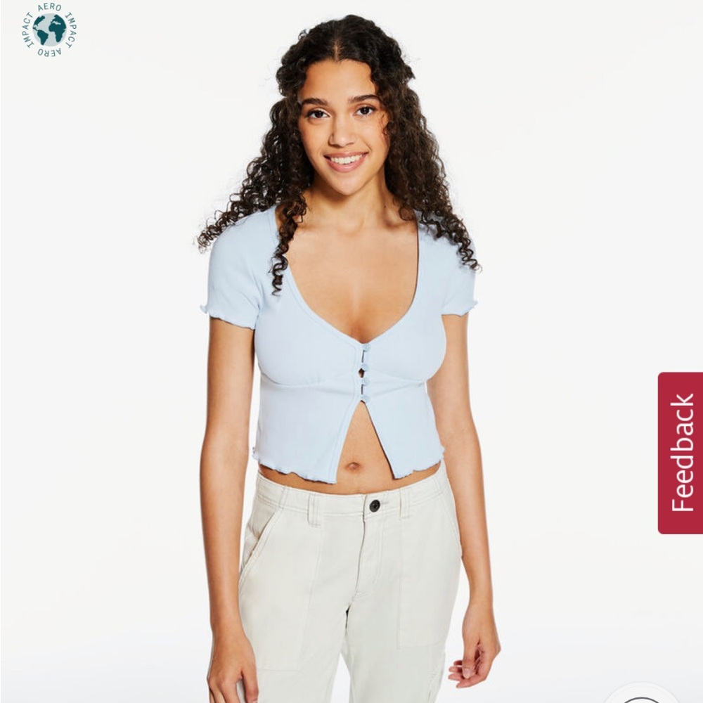 Flyaway Button-Front Cropped Tee - Picture 4 of 5